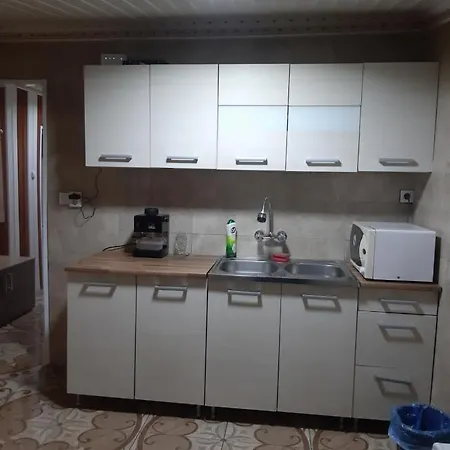 Viktoria Vendeghaz Apartment *